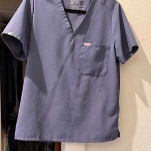 Figs womens V-Neck top and jogger bottom